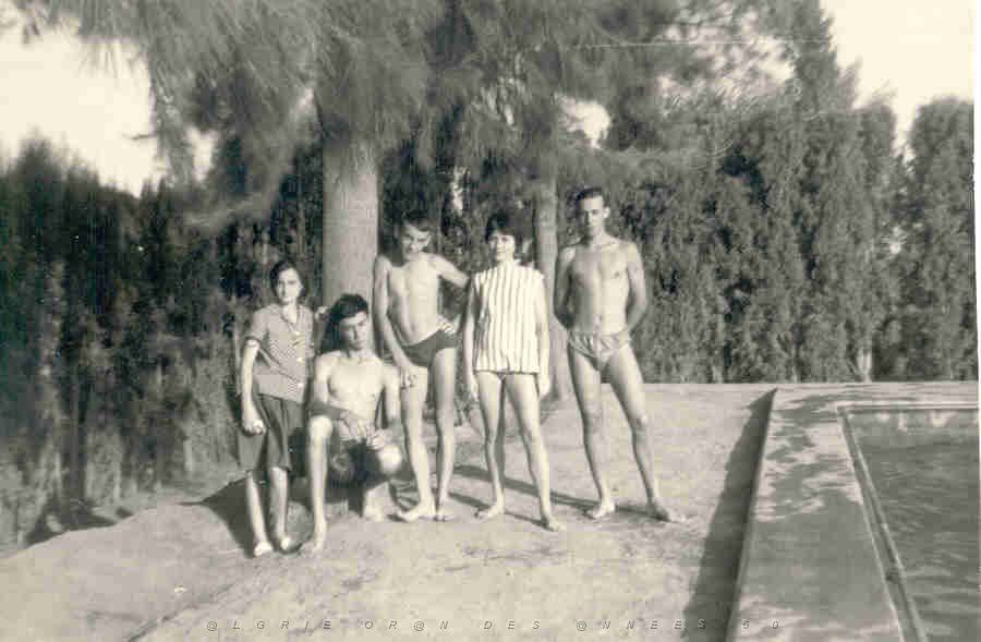 TABIA 1961 LA PISCINE DE LA FERME VAUGOYEAU.JPG
